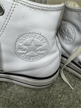Converse White Leather High Top Sneakers M6/W8